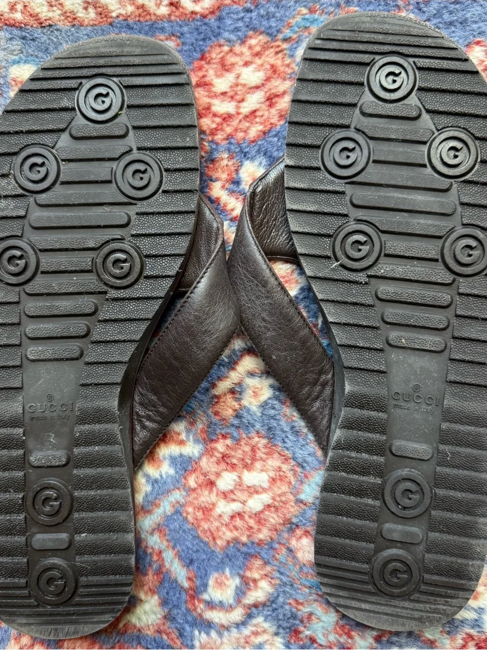 Gucci Men's Black Guccissima Leather Web Stripe Thong Sandals – Size 8
